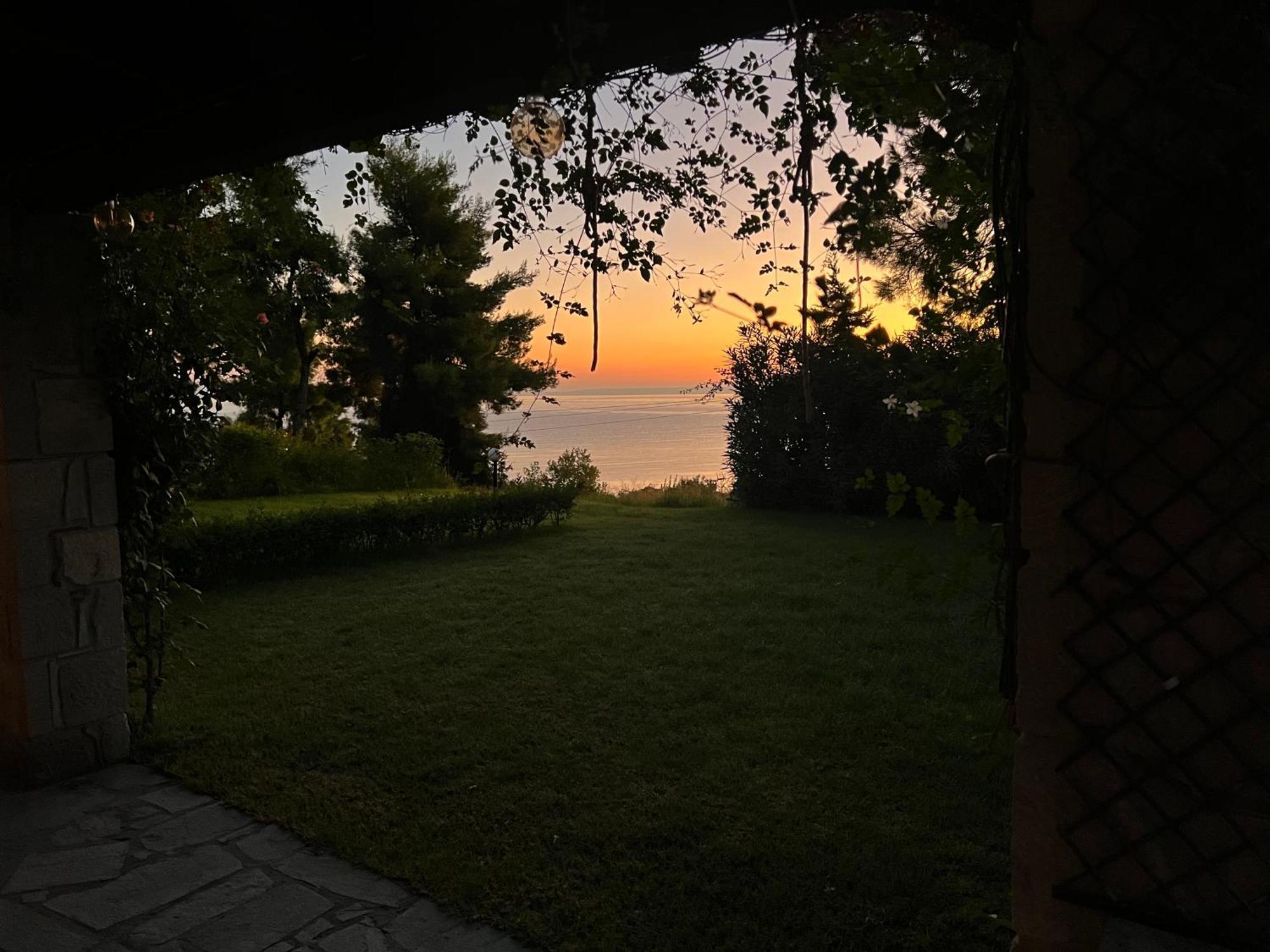 Villa Adria Kriopigi Bagian luar foto